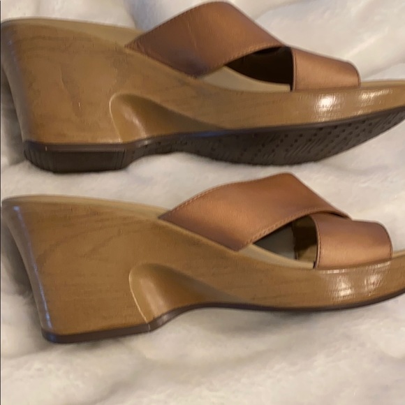 Dansko Sandals - Picture 3 of 6